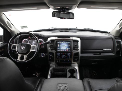 Used 2018 RAM 2500 Laramie AWD/4WD image 16