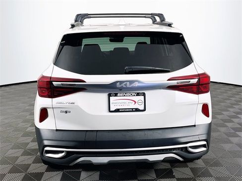 Used 2023 Kia Seltos S image 7