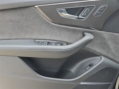 Used 2022 Audi SQ8 Prestige image 24