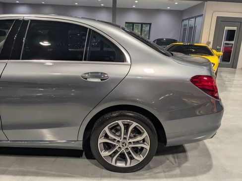 Used 2017 Mercedes-Benz C 300 4MATIC Sedan image 5