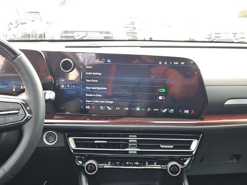 Certified 2024 Chevrolet Traverse RS w/ LPO, Floor Liner Package image 28