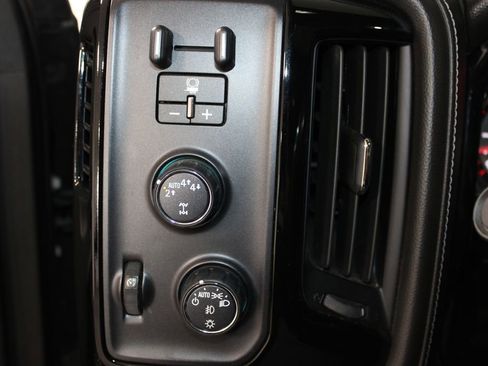 Used 2018 Chevrolet Silverado 1500 LTZ Z71 w/ LTZ Plus Package image 23