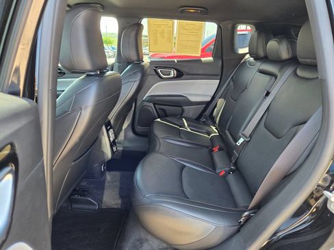 Used 2023 Jeep Compass Limited AWD/4WD image 27