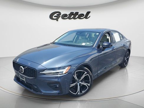 Used 2024 Volvo S60 B5 Core FWD image 9