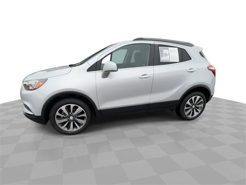 Certified 2022 Buick Encore Preferred w/ Safety Package image 5