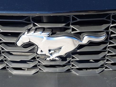 Certified 2025 Ford Mustang Coupe image 30