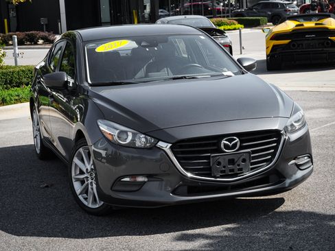 Used 2017 MAZDA MAZDA3 Touring FWD image 2