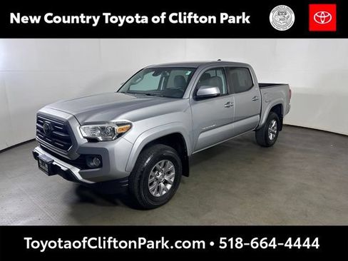 Used 2019 Toyota Tacoma SR5 AWD/4WD image 7