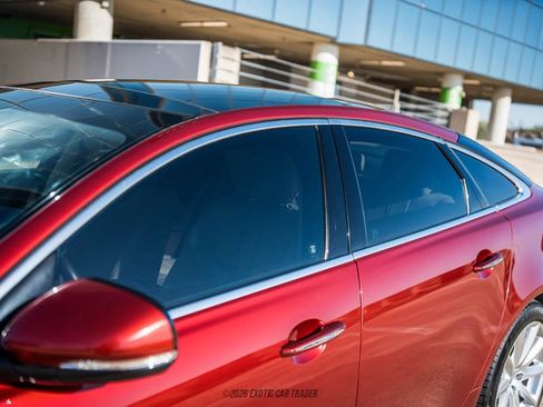 Used 2012 Jaguar XJ image 74