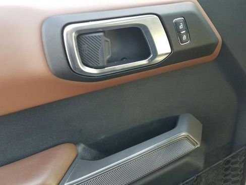 Used 2022 Ford Bronco Outer Banks image 11