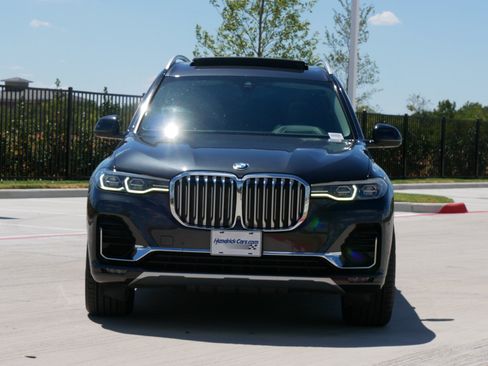 Used 2020 BMW X7 xDrive40i w/ Premium Package AWD/4WD image 3