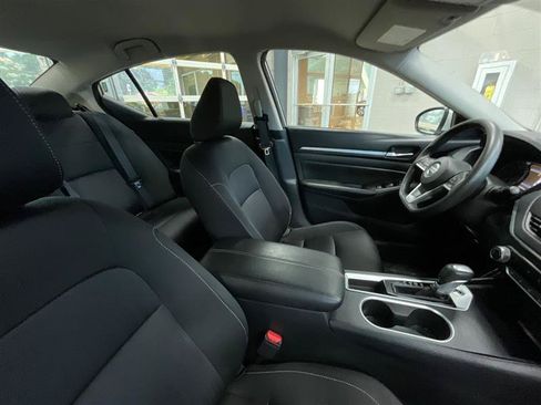 Used 2022 Nissan Altima 2.5 SV FWD image 30