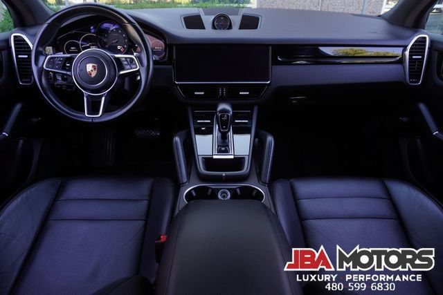 Used 2020 Porsche Cayenne AWD/4WD image 10