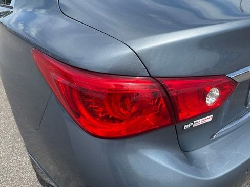 Used 2017 INFINITI Q50 3.0t Premium w/ Driver Assistance Package RWD image 10