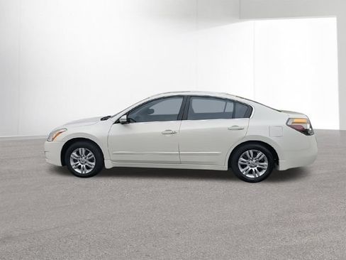 Used 2012 Nissan Altima 2.5 SL w/ 2.5SL Pkg FWD image 6
