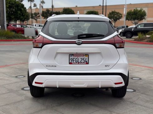 Certified 2023 Nissan Kicks SV image 7