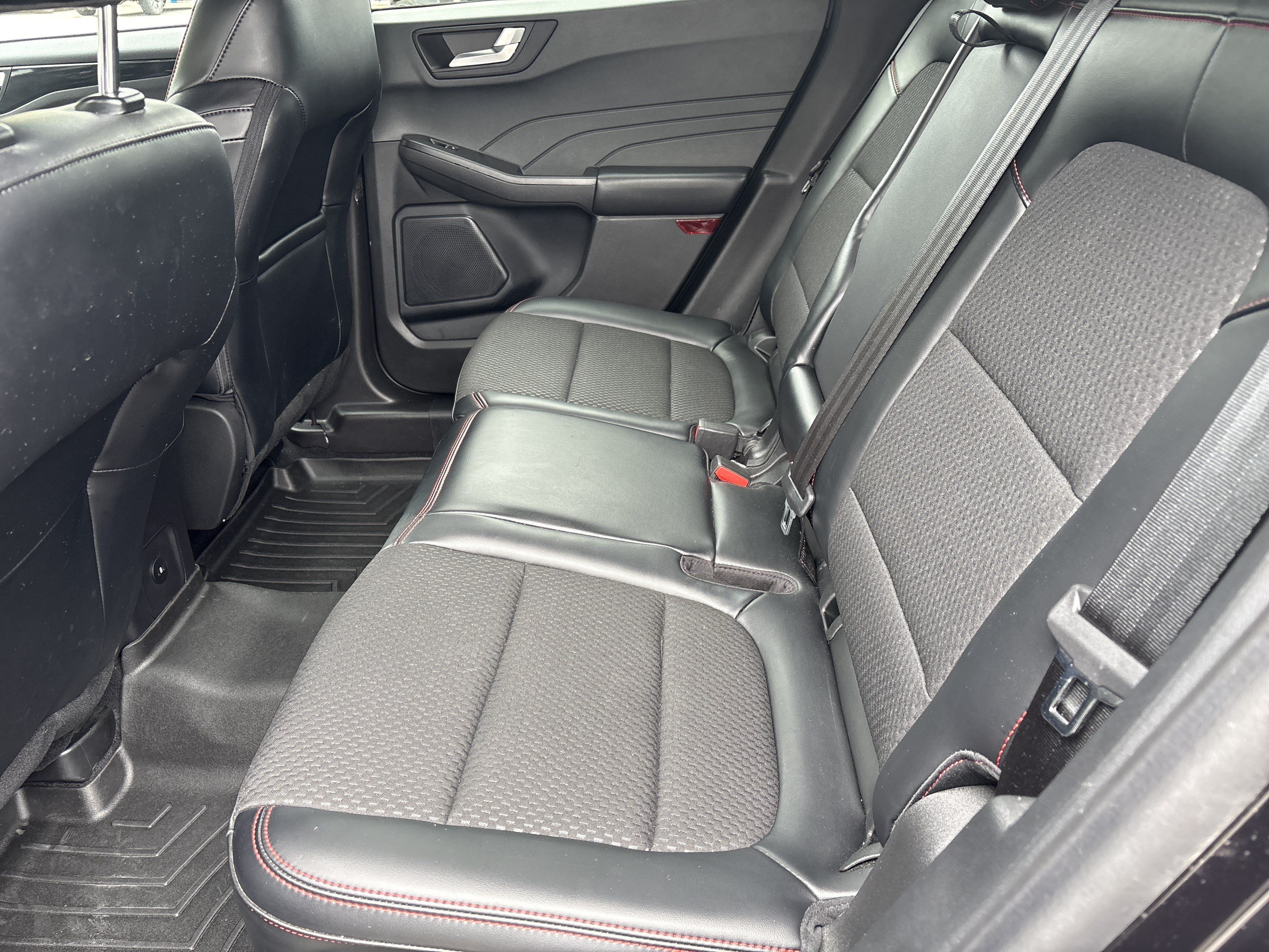 Used 2023 Ford Escape ST-Line w/ Tech Pack #1 AWD/4WD image 12