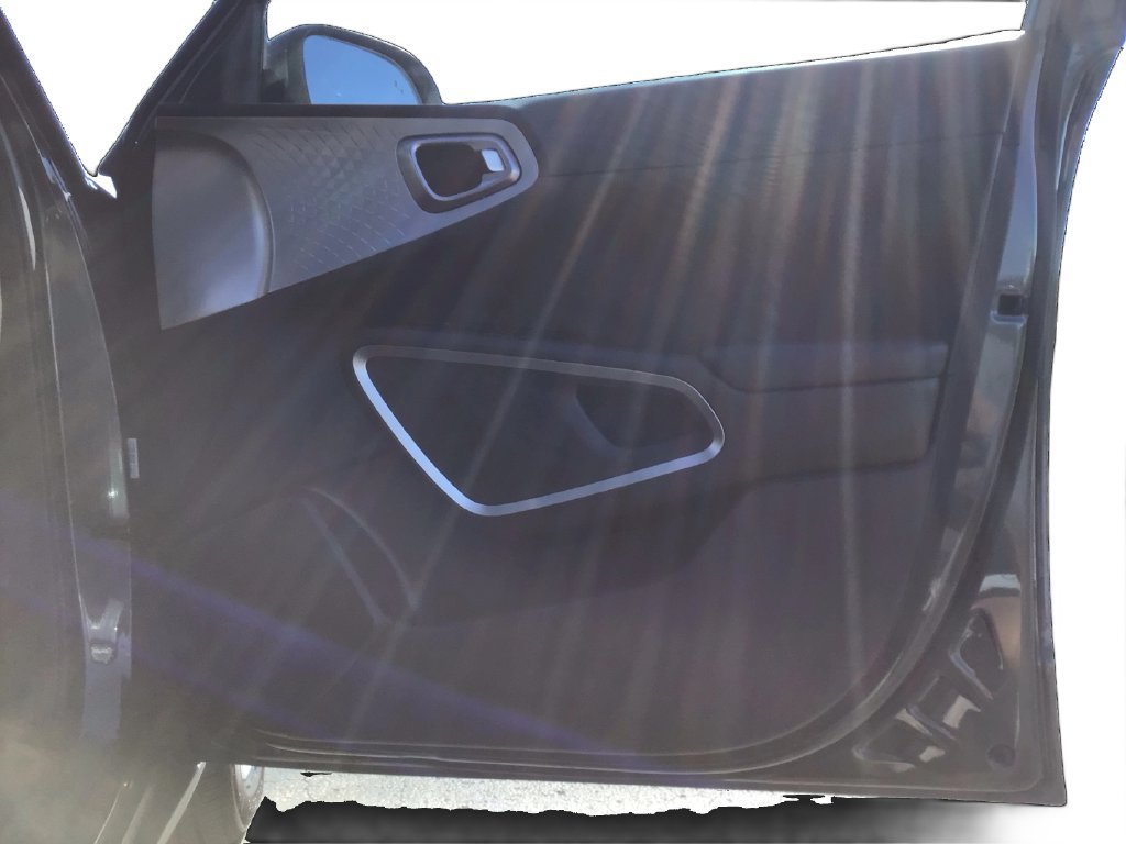 Used 2024 Kia Soul LX w/ Option Group 015 FWD image 21
