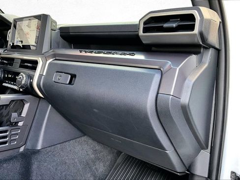 Used 2025 Toyota Tacoma SR5 image 25