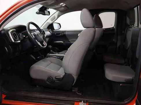 Used 2018 Toyota Tacoma SR5 image 27