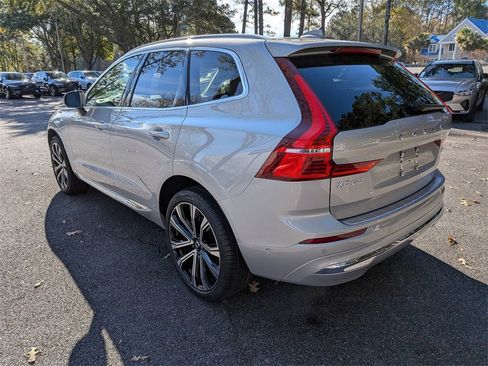 Certified 2023 Volvo XC60 B5 Ultimate w/ Climate Package image 6