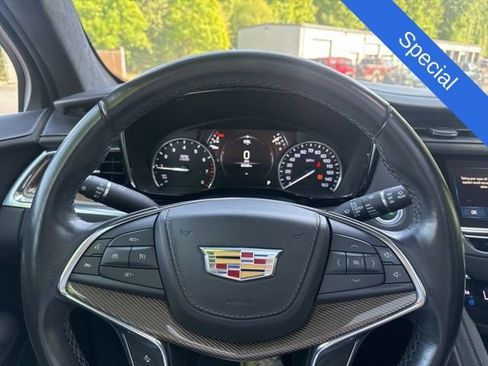 Used 2019 Cadillac XT5 Platinum AWD/4WD image 13