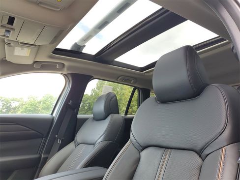 New 2025 MAZDA CX-50 AWD 2.5 S w/ Premium Plus Pkg image 12