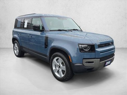 Used 2026 Land Rover Defender 110 S AWD/4WD image 3