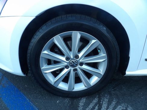 Used 2012 Volkswagen Passat 2.5 SEL Premium image 15