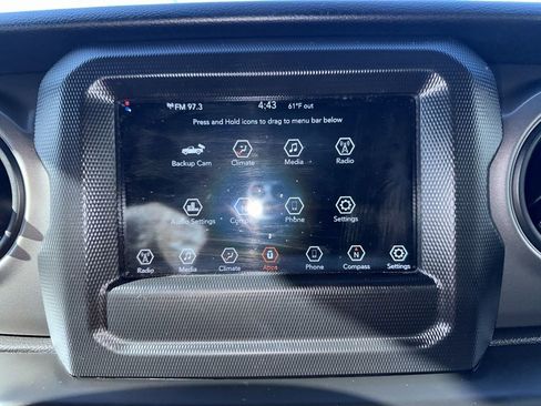 Used 2023 Jeep Gladiator Sport image 23