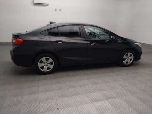 Used 2017 Chevrolet Cruze LS image 10