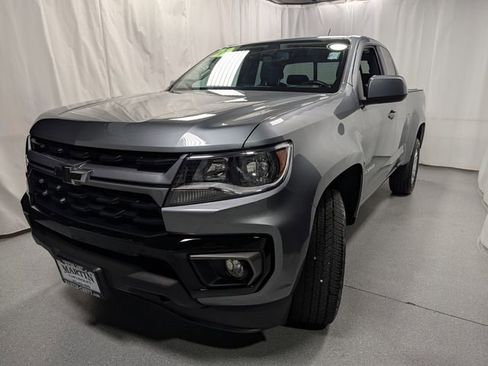 Used 2022 Chevrolet Colorado LT w/ LT Convenience Package AWD/4WD image 8