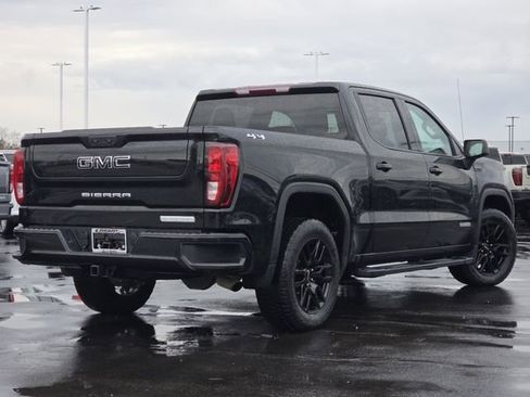 Used 2022 GMC Sierra 1500 Elevation w/ LPO, Elevation Black Package image 18