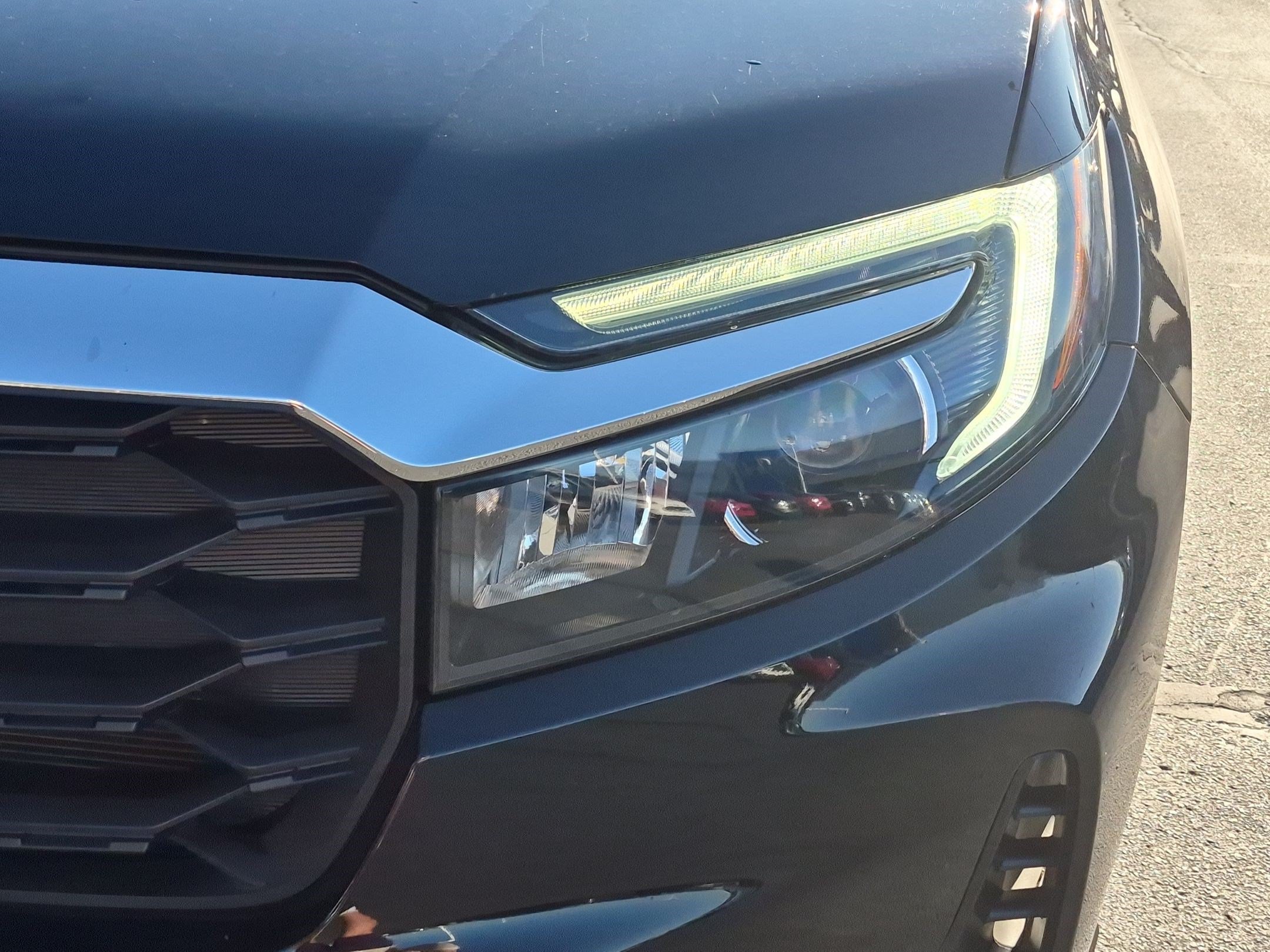 Used 2023 Honda Passport EX-L image 12