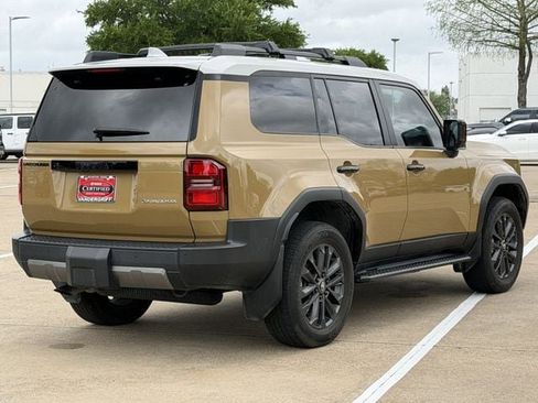 Used 2024 Toyota Land Cruiser image 4