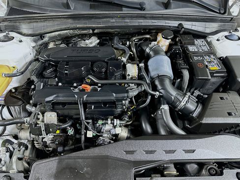 Used 2023 Kia K5 LXS image 30