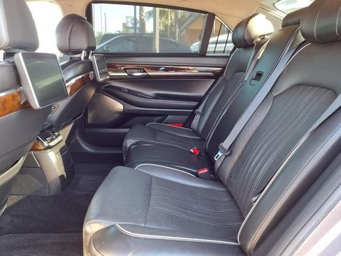 Used 2018 Genesis G90 5.0 Ultimate RWD image 23