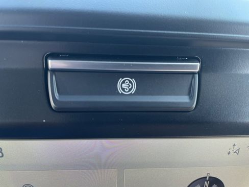 New 2025 Ford F550 4x4 Regular Cab Super Duty image 11