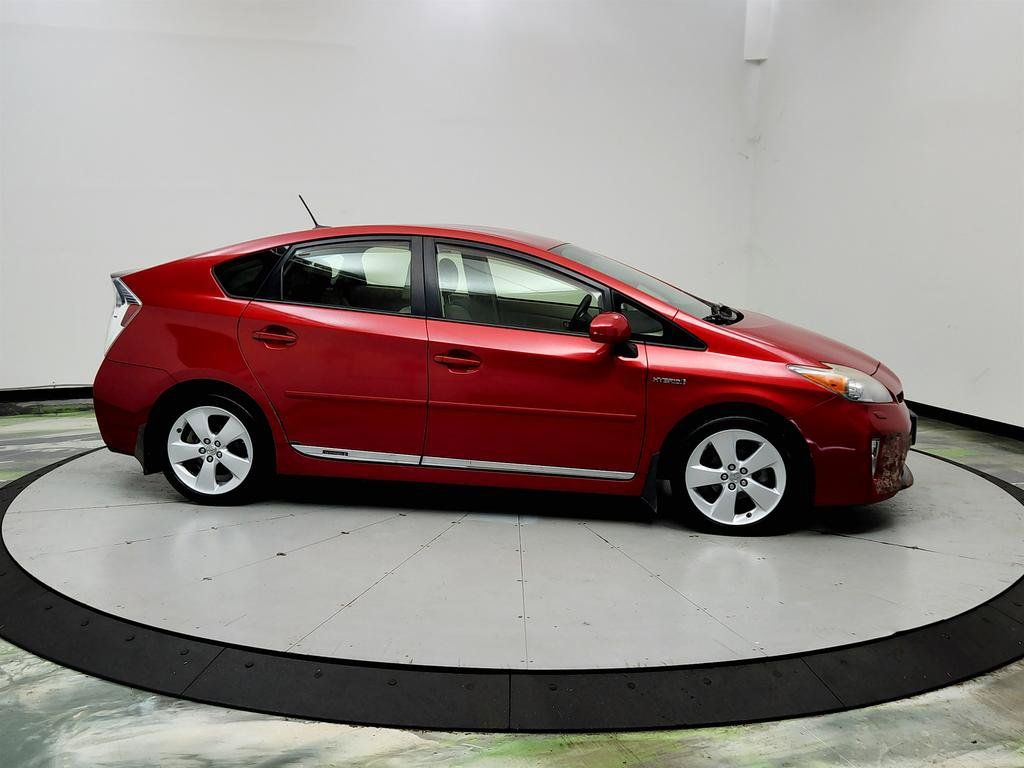 Used 2012 Toyota Prius Five w/ Advanced Technology Pkg FWD image 4