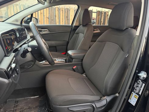 Used 2026 Kia Sportage LX FWD image 36