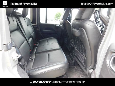 Used 2021 Jeep Wrangler Unlimited Rubicon 4xe w/ Steel Bumper Group AWD/4WD image 5