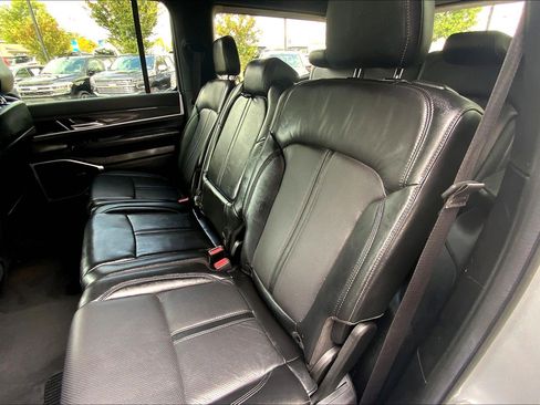 Used 2022 Jeep Wagoneer Series II image 27