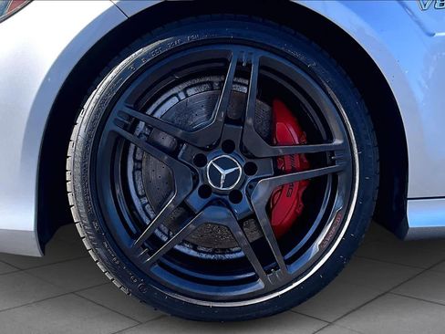 Used 2014 Mercedes-Benz E 63 AMG 4MATIC Sedan image 11