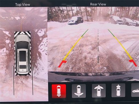 Certified 2023 Chrysler Pacifica Touring-L w/ S Appearance Package image 5