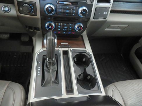 Used 2017 Ford F150 Lariat w/ Equipment Group 502A Luxury image 45