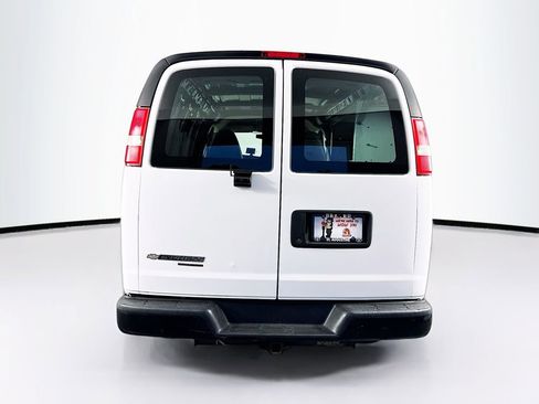 Used 2014 Chevrolet Express 1500 image 8