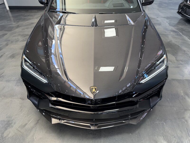 Used 2025 Lamborghini Urus SE AWD/4WD image 4