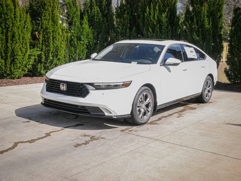 New 2026 Honda Accord EX-L image 5