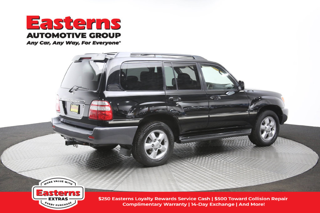 Used 2005 Toyota Land Cruiser w/ Convenience Pkg AWD/4WD image 46