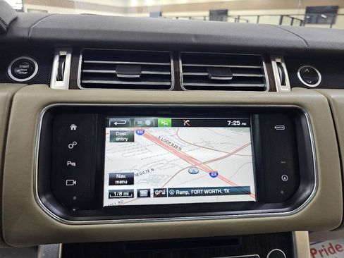 Used 2016 Land Rover Range Rover HSE image 32